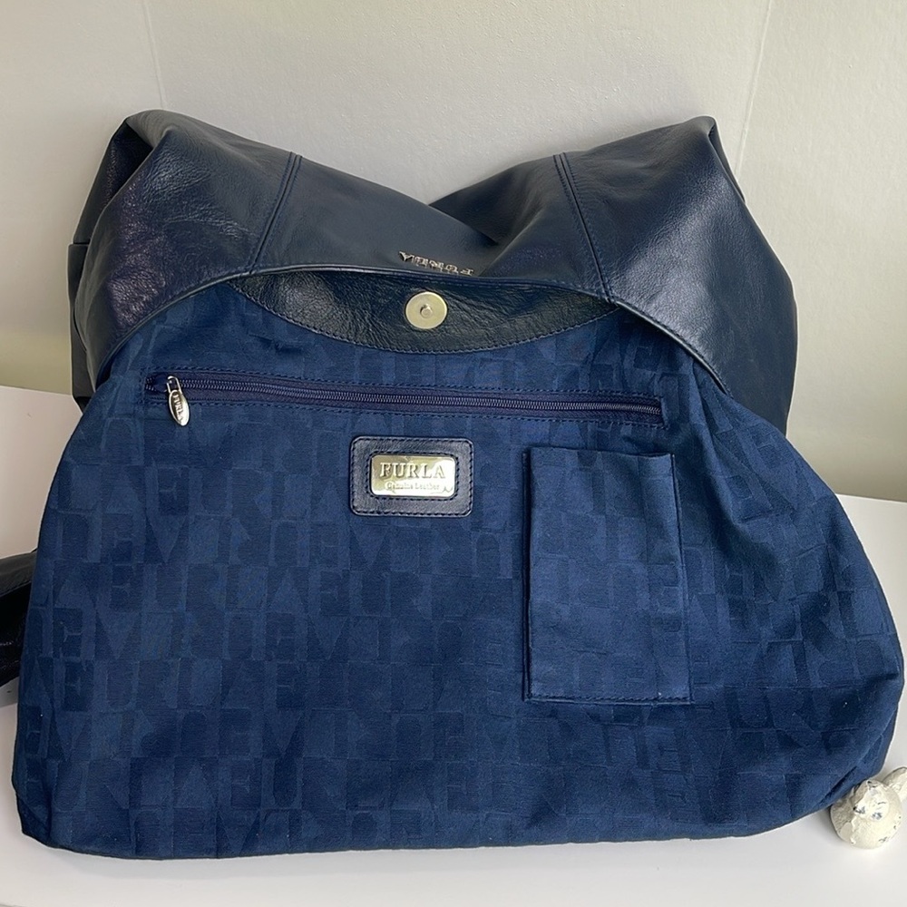 Furla Genuine Leather Hobo Shoulder Bag Navy - Picture 9 of 17